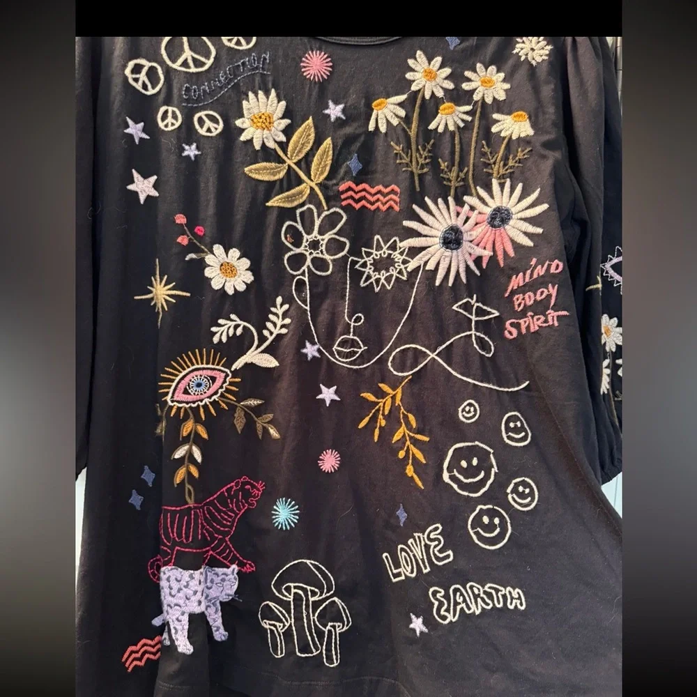 Johnny Was Soho Puff Sleeve Tee - Picture 6 of 6